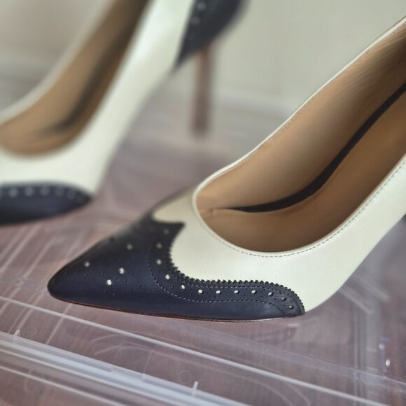 Ralph Lauren Pumps, Size 9, White/Navy Leather, All Leather - Picture 7 of 11